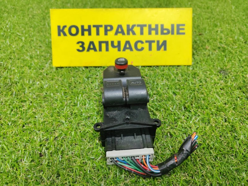 Блок управления стеклоподъемниками Honda Stepwgn RF3 K20A 04.2001 (б/у)