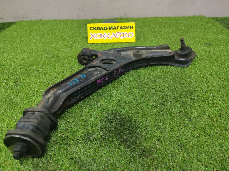 Рычаг подвески нижний Honda Stepwgn RF1 B20B 05.1999 передний правый (б/у)