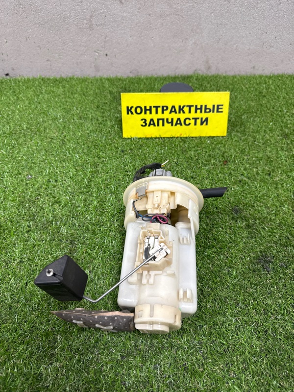 Насос топливный Toyota Wish ZNE10G 1ZZ-FE 01.2003 (б/у)