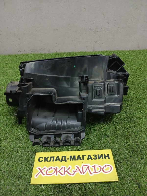 Корпус воздушного фильтра Mercedes-Benz E-Class W212 M271 09.2009 (б/у)