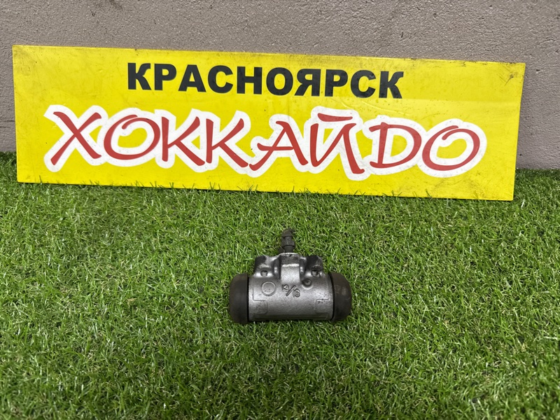 Рабочий тормозной цилиндр Toyota Wish ZNE10G 1ZZ-FE 09.2005 задний правый (б/у)