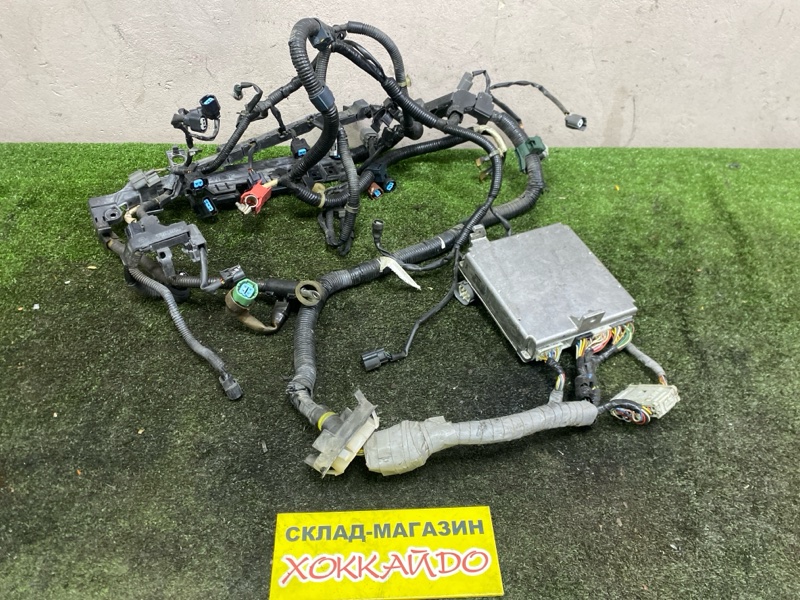 Электропроводка мотора Honda Stream RN1 D17A 10.2000 (б/у)