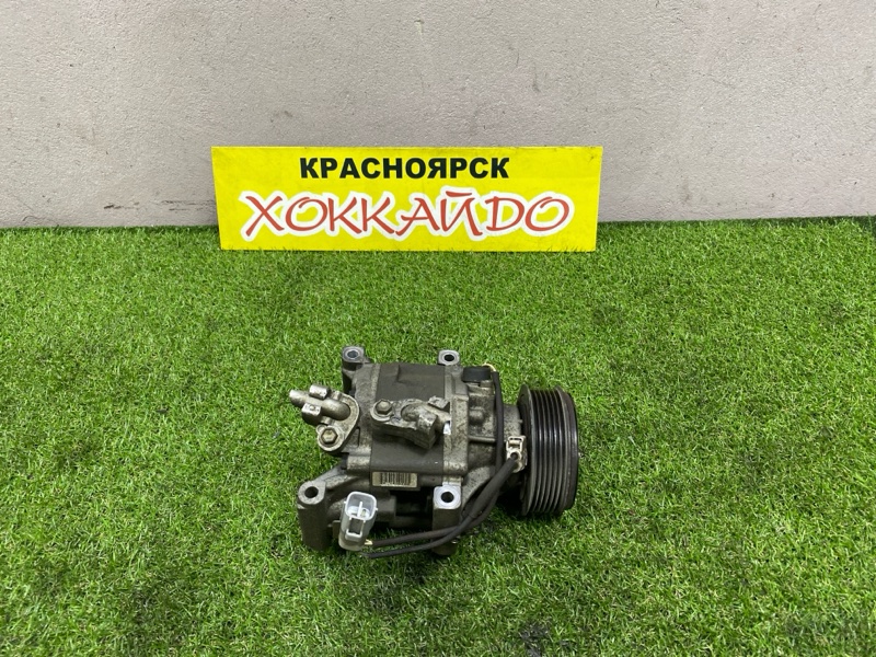 Компрессор кондиционера Toyota Corolla Spacio ZZE122N 1ZZ-FE 04.2003 (б/у)