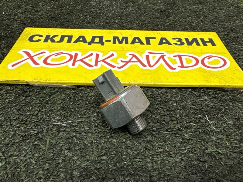 Датчик детонации Toyota Ipsum ACM21W 2AZ-FE 05.2001 (б/у)