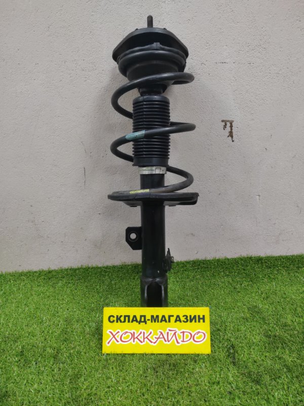 Стойка подвески Toyota Wish ZGE20W 2ZR-FAE 04.2009 передняя правая (б/у)