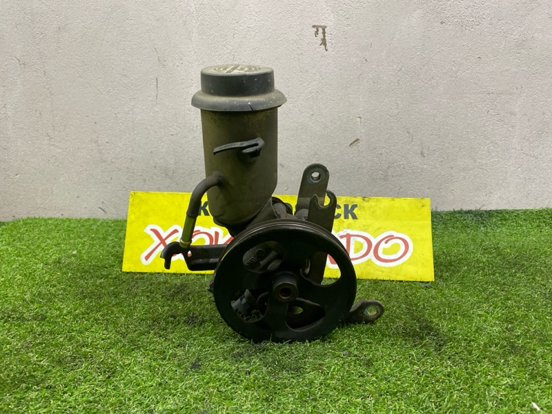 Насос гидроусилителя Toyota Probox NCP55V 1NZ-FE 07.2002 (б/у)
