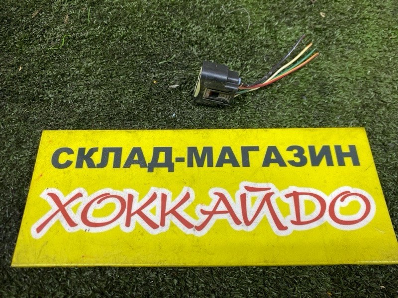 Разъем Toyota Wish ZNE14G 1ZZ-FE 01.2003 (б/у)