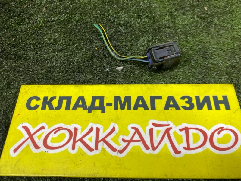 Разъем Toyota Wish ZNE14G 1ZZ-FE 01.2003 (б/у)