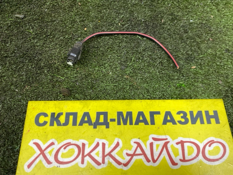 Разъем Toyota Wish ZNE10G 1ZZ-FE 01.2003 (б/у)