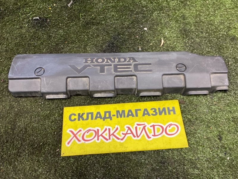 Крышка на двигатель декоративная Honda Stream RN1 D17A 10.2000 (б/у)