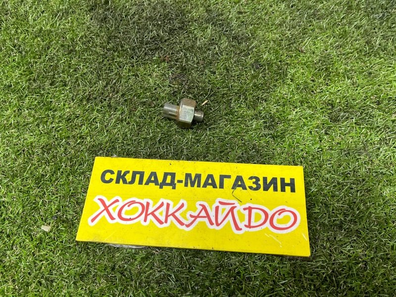 Датчик детонации Toyota Gaia ACM10G 1AZ-FSE 04.2001 (б/у)