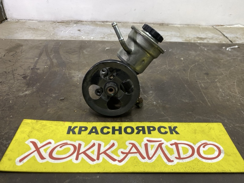 Насос гидроусилителя Toyota Vitz SCP10 1SZ-FE 01.1999 (б/у)