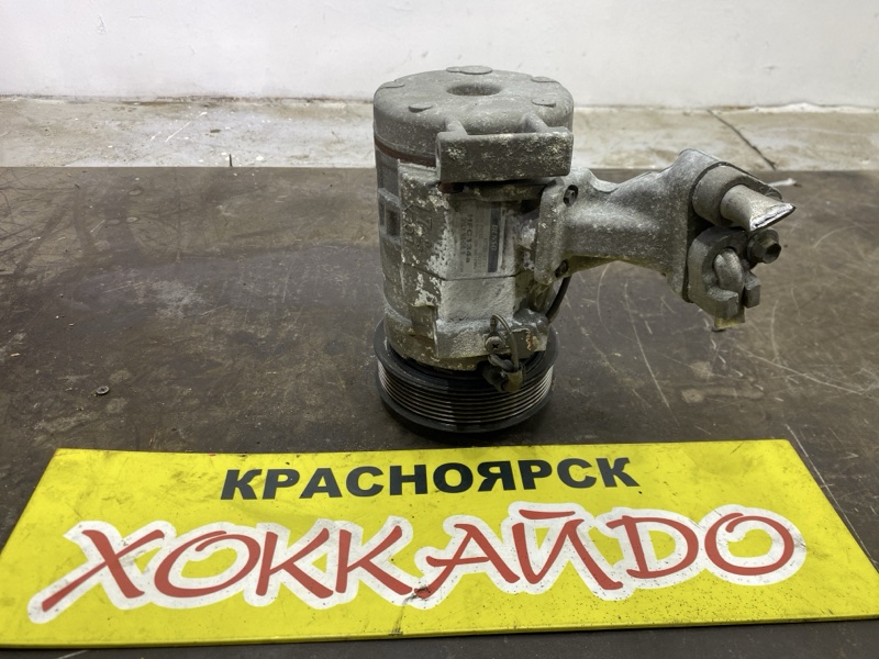 Компрессор кондиционера Toyota Gaia ACM10G 1AZ-FSE 04.2001 (б/у)