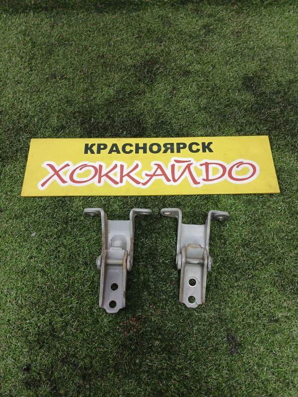 Петля двери Mazda Bongo Friendee SGEW FE 09.2001 передняя правая (б/у)