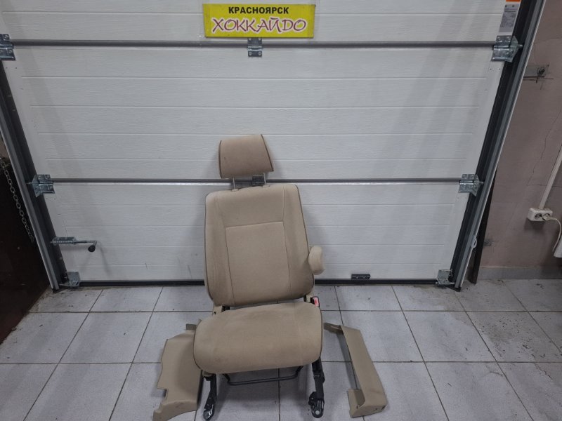Сиденья Toyota Raum EXZ10 5E-FE 08.1999 передняя правая (б/у)