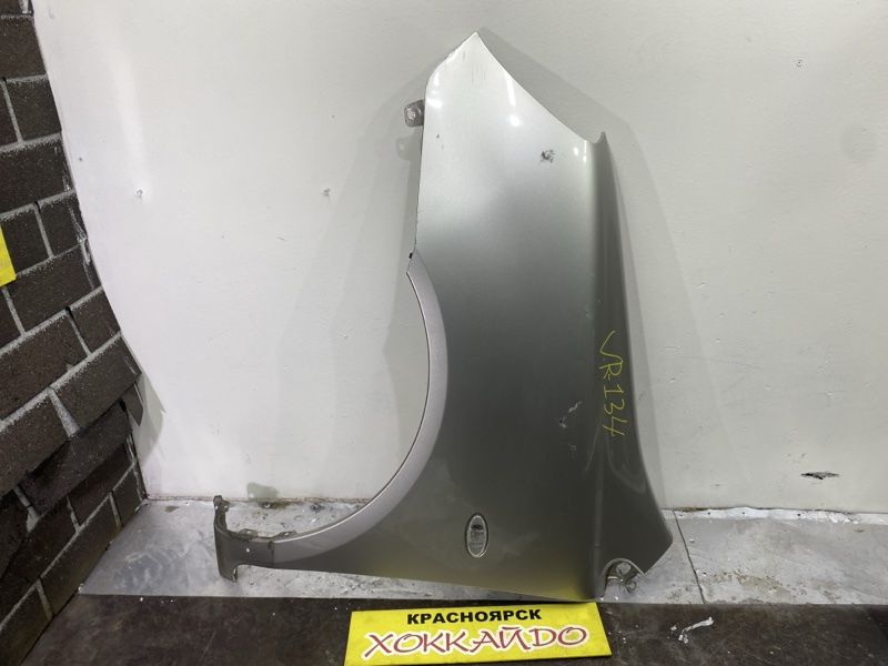 Крыло Mitsubishi Dion CR6W 4G94 05.2002 переднее левое (б/у)
