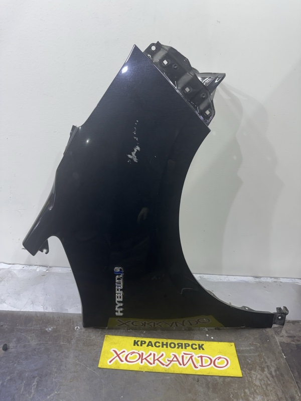 Крыло Toyota Esquire ZWR80G 2ZR-FXE 10.2014 переднее правое (б/у)