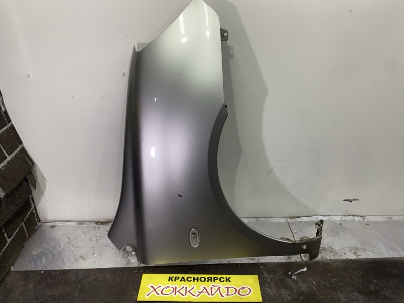 Крыло Mitsubishi Dion CR6W 4G94 05.2002 переднее правое (б/у)