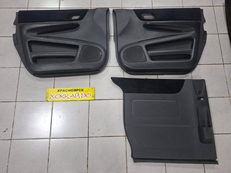 Обшивка двери Honda Stepwgn RF5 K20A 06.2003 (б/у)