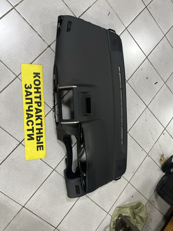 Панель передняя в салон Toyota Wish ZGE25W 2ZR-FAE 04.2009 (б/у)