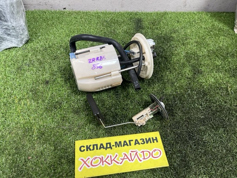 Насос топливный Toyota Noah ZRR85W 3ZR-FAE 01.2014 (б/у)