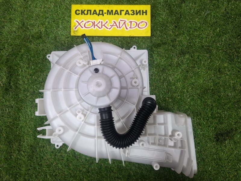 Вентилятор печки Nissan Primera WTP12 QR20DE 07.2003 передний (б/у)