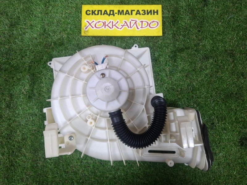 Вентилятор печки Nissan Bluebird Sylphy QG10 QG18DE 07.2000 передний (б/у)