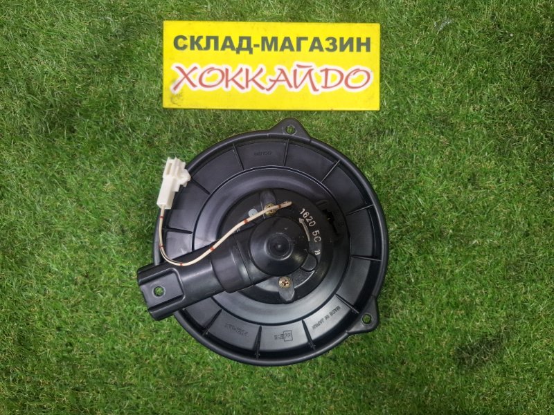 Вентилятор печки Toyota Ipsum ACM21W 1AZ-FSE 05.2001 задний (б/у)
