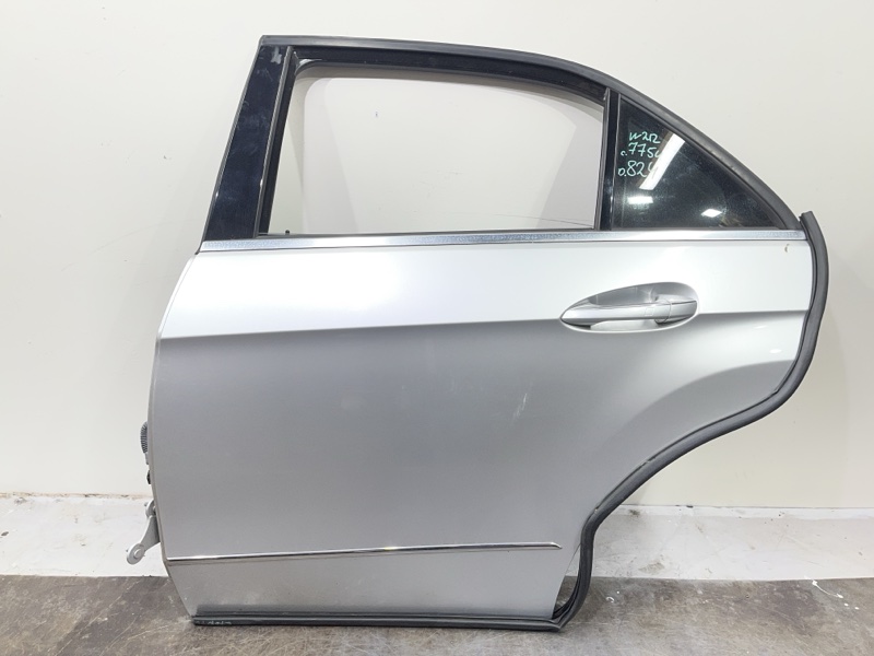Дверь боковая Mercedes-Benz E-Class W212 M271 DE18 EVO 05.2009 задняя левая (б/у)