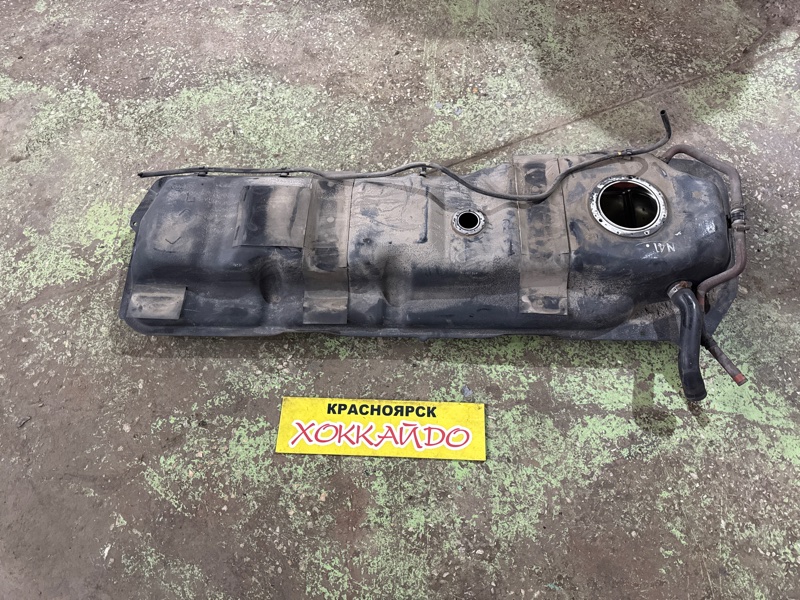 Бак топливный Toyota Noah ZRR85W 3ZR-FAE 01.2014 (б/у)