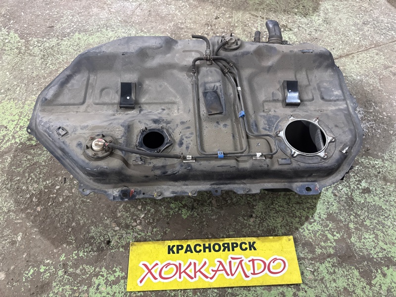 Бак топливный Mitsubishi Lancer CS2V 4G15 12.2002 (б/у)