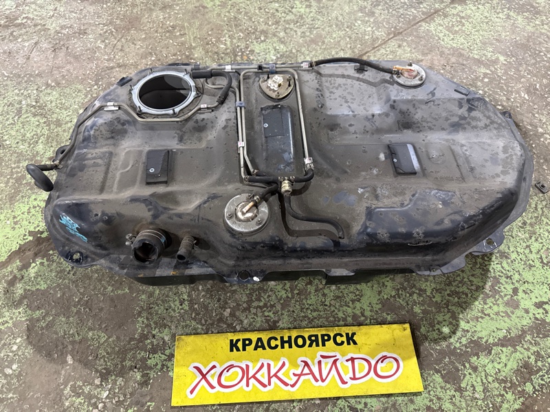 Бак топливный Mitsubishi Lancer Cedia CS2A 4G15 05.2000 (б/у)