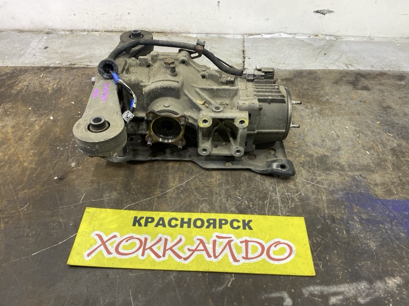 Редуктор моста Toyota Noah ZRR85W 3ZR-FAE 01.2014 задний (б/у)