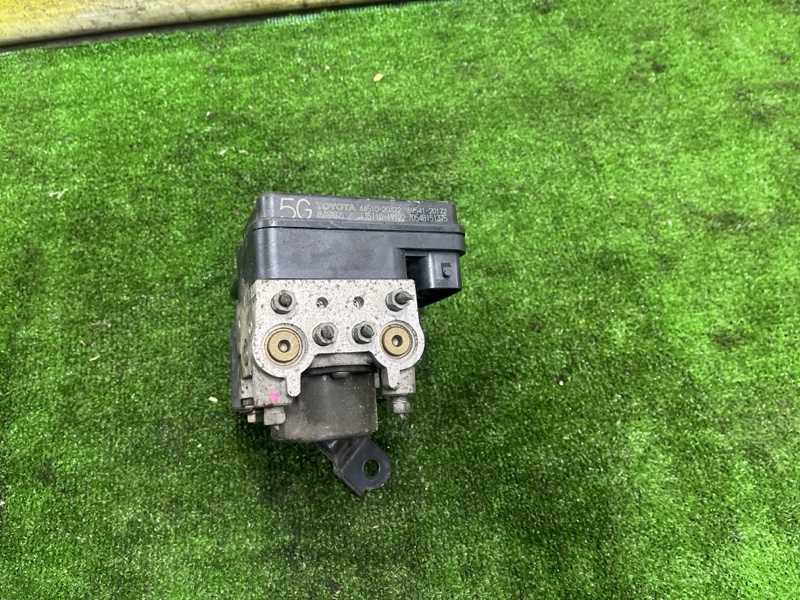 Блок ABS Toyota Allion ZZT240 1ZZ-FE 12.2001 (б/у)