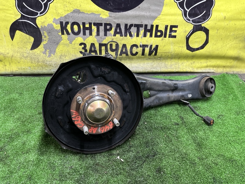 Ступица Mitsubishi Dion CR6W 4G94 05.2002 задняя правая (б/у)