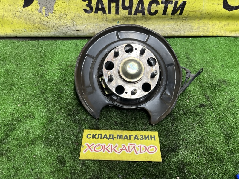 Ступица Honda Stepwgn RF3 K20A 04.2001 задняя правая (б/у)
