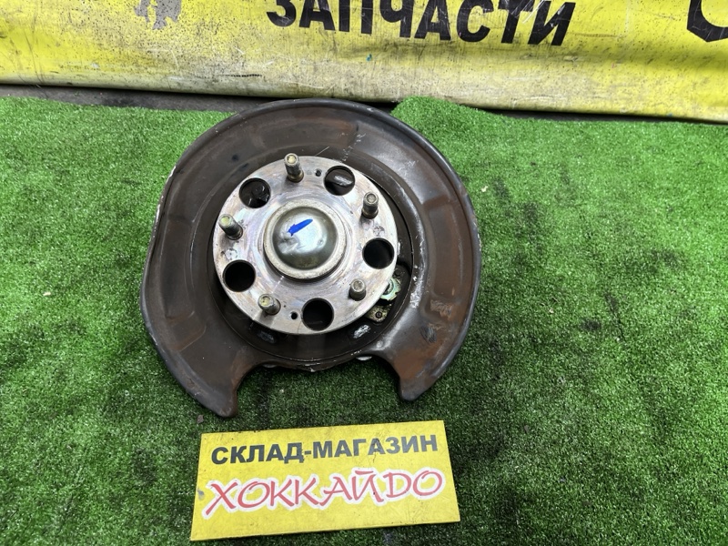 Ступица Honda Stepwgn RF5 K20A 06.2003 задняя левая (б/у)