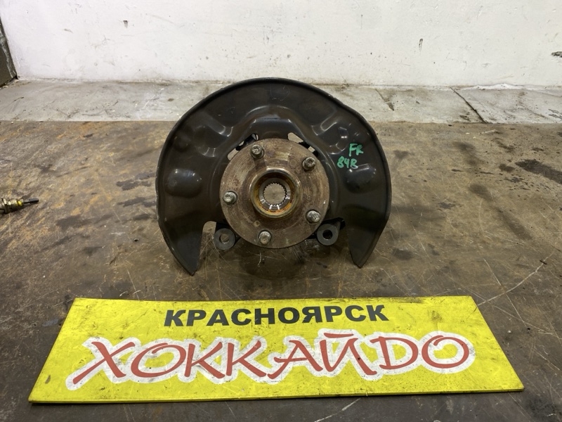 Ступица Toyota Wish ZNE10G 1ZZ-FE 09.2005 передняя правая (б/у)