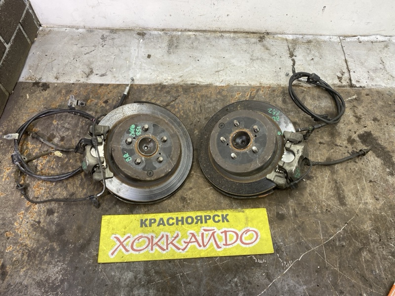 Ступица Toyota Premio NZT240 1NZ-FE 12.2001 задняя (б/у)