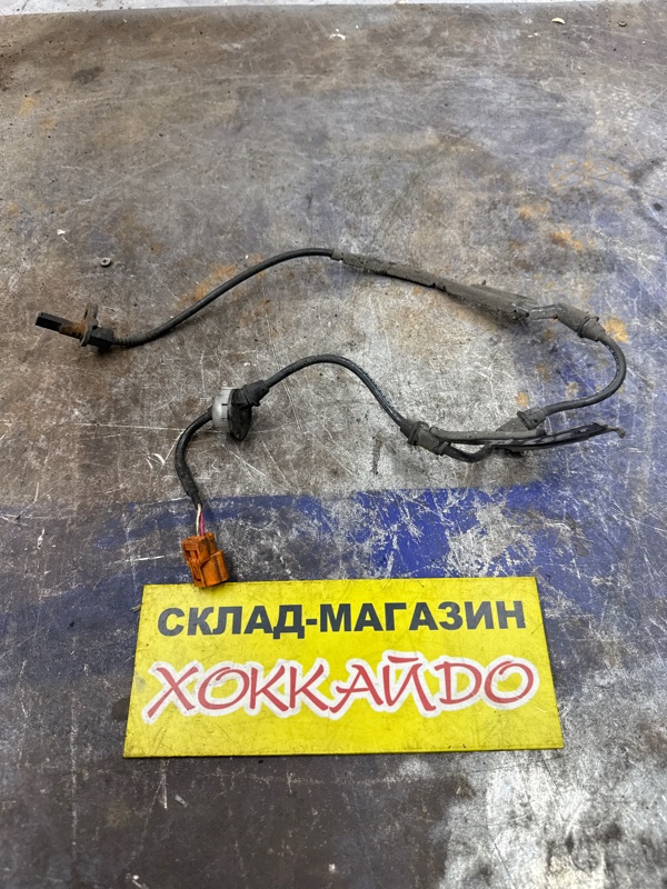 Датчик ABS Nissan Primera WTP12 QR20DE 07.2003 передний левый (б/у)