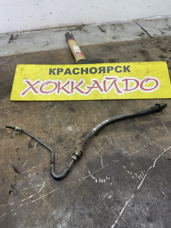 Трубка тормозная Toyota Corolla NZE120 2NZ-FE 08.2000 задняя правая (б/у)