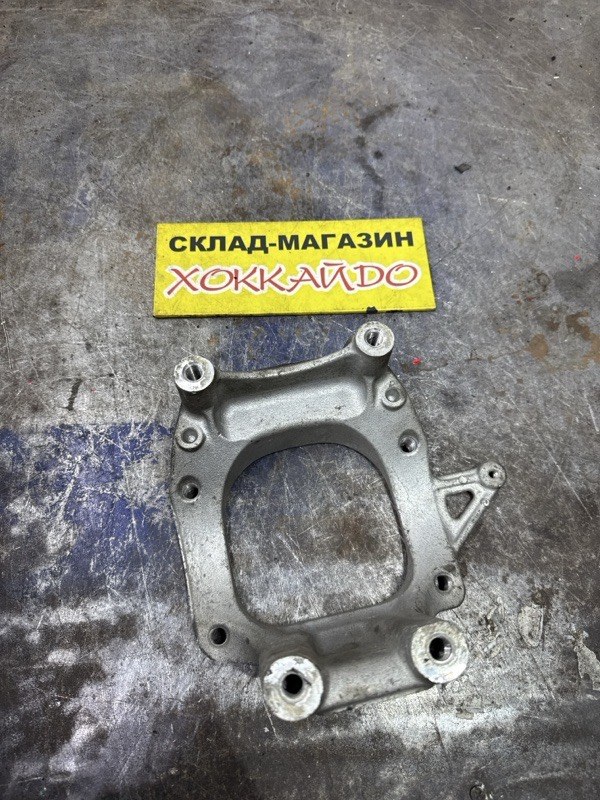 Кронштейн двигателя Honda Accord CL7 K20A 10.2002 задний (б/у)