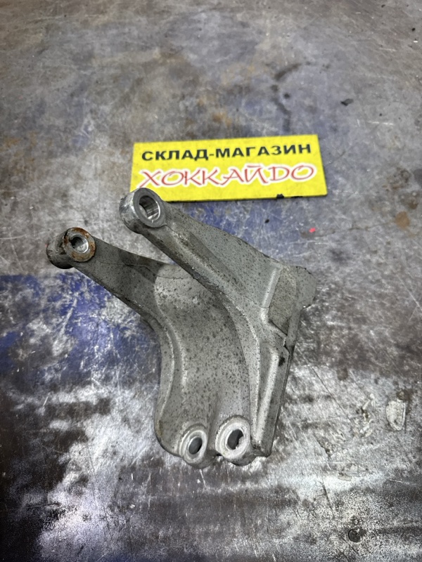 Кронштейн двигателя Honda Stepwgn RF5 K20A 06.2003 задний (б/у)