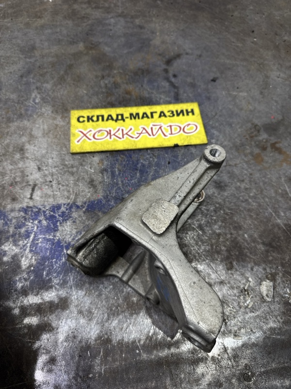 Кронштейн двигателя Honda Stepwgn RF3 K20A 04.2001 задний (б/у)
