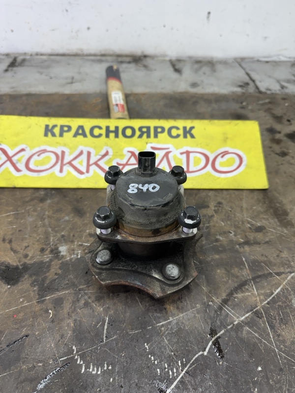 Подшипник ступицы Toyota Corolla Fielder NZE121G 1NZ-FE 09.2002 задний (б/у)