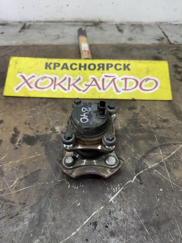 Подшипник ступицы Toyota Corolla Fielder NZE121G 1NZ-FE 09.2002 задний (б/у)