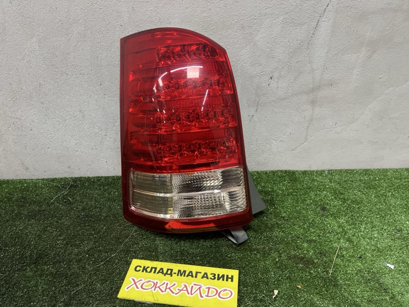 Фонарь стоп-сигнала Toyota Wish ZNE10G 1ZZ-FE 09.2005 задний левый (б/у)