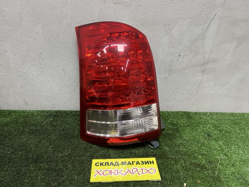 Фонарь стоп-сигнала Toyota Wish ZNE10G 1ZZ-FE 09.2005 задний левый (б/у)