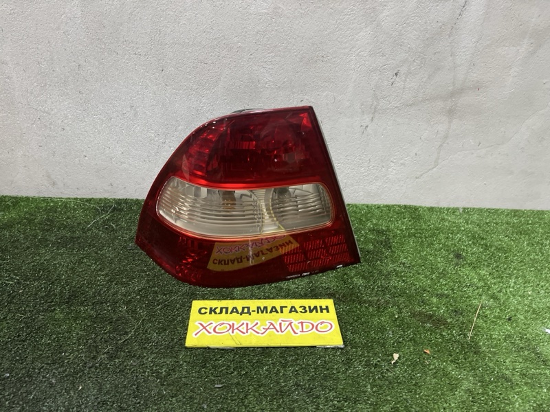 Фонарь стоп-сигнала Toyota Corolla NZE120 2NZ-FE 08.2000 задний левый (б/у)