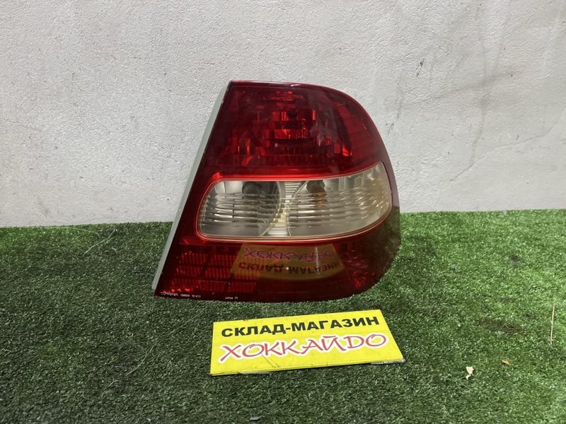 Фонарь стоп-сигнала Toyota Corolla NZE120 2NZ-FE 08.2000 задний правый (б/у)